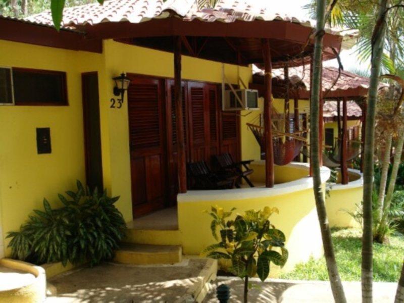 El Milagro Hotell Tamarindo Exteriör bild
