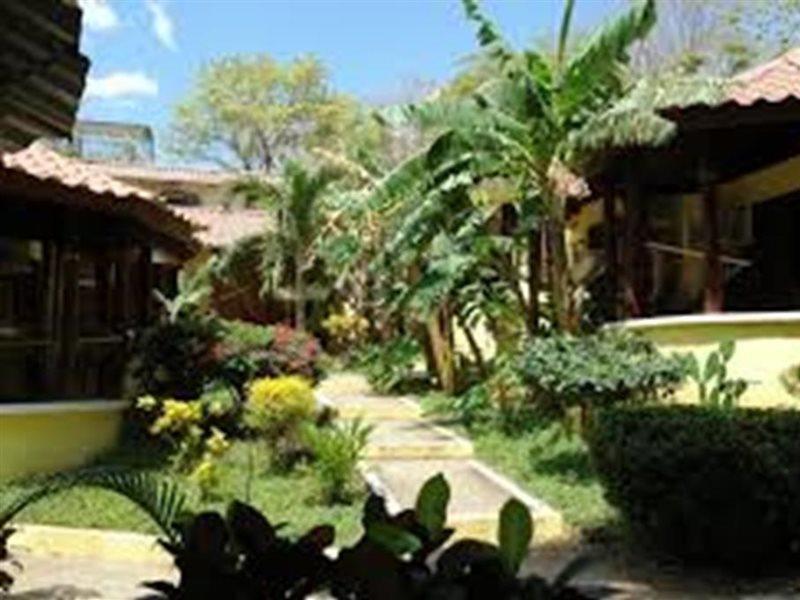 El Milagro Hotell Tamarindo Exteriör bild