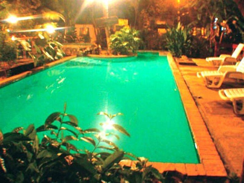 El Milagro Hotell Tamarindo Exteriör bild