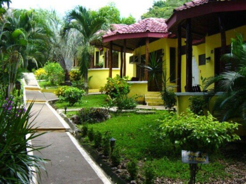 El Milagro Hotell Tamarindo Exteriör bild