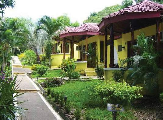El Milagro Hotell Tamarindo Exteriör bild